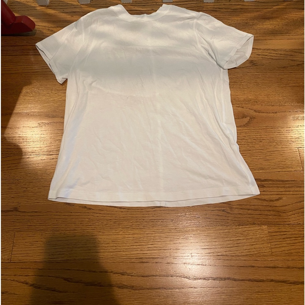 White lululemon t-shirt